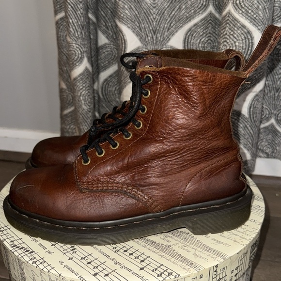 Dr Martens 1460 Pascal Harvest Boots in Tan Size 8 - Picture 1 of 8